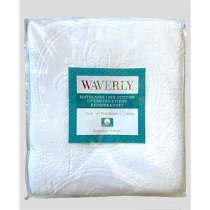 Full/Queen- Waverly Matelasse Bedspread Set, One Size , White